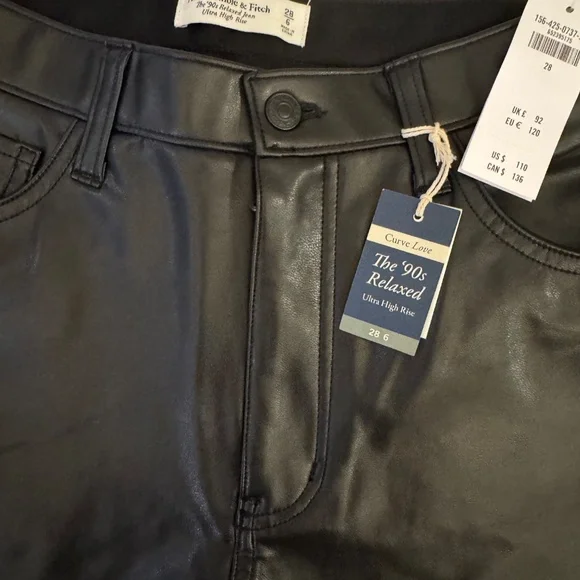 Abercrombie & Fitch Ultra High Rise Black Faux Leather - Picture 3 of 5